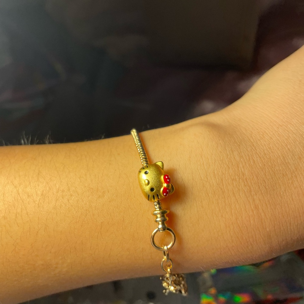 Hello kitty bracelet 💖🎀